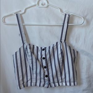 Kendall + Kylie crop top size: XS